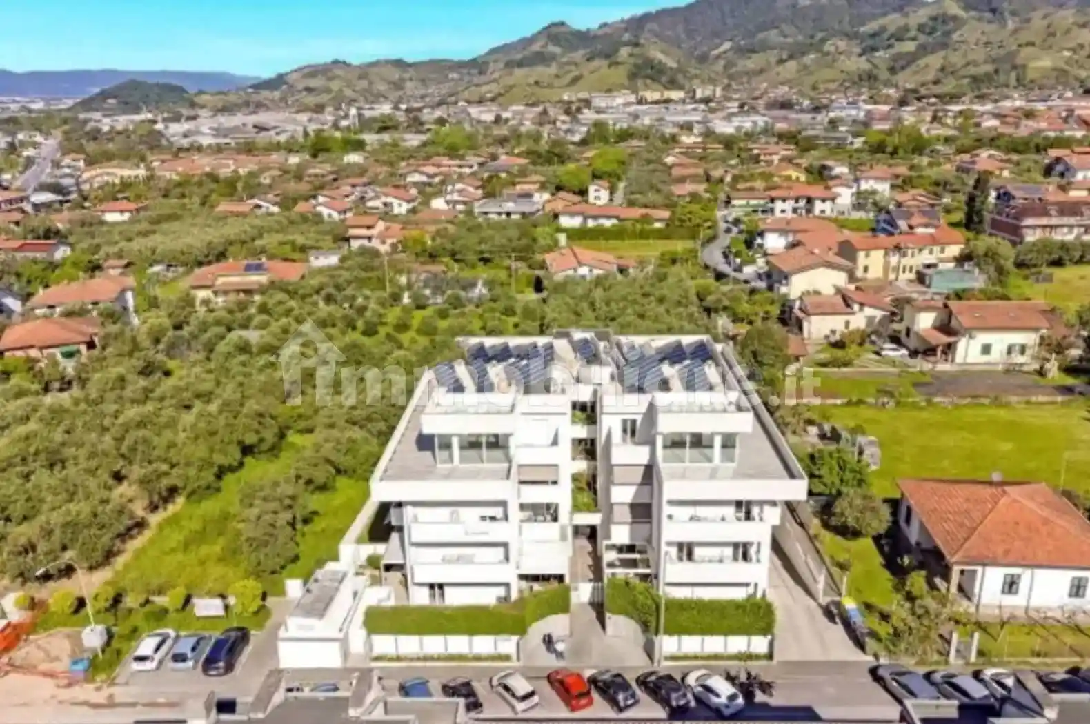 Appartamento in vendita a Massa