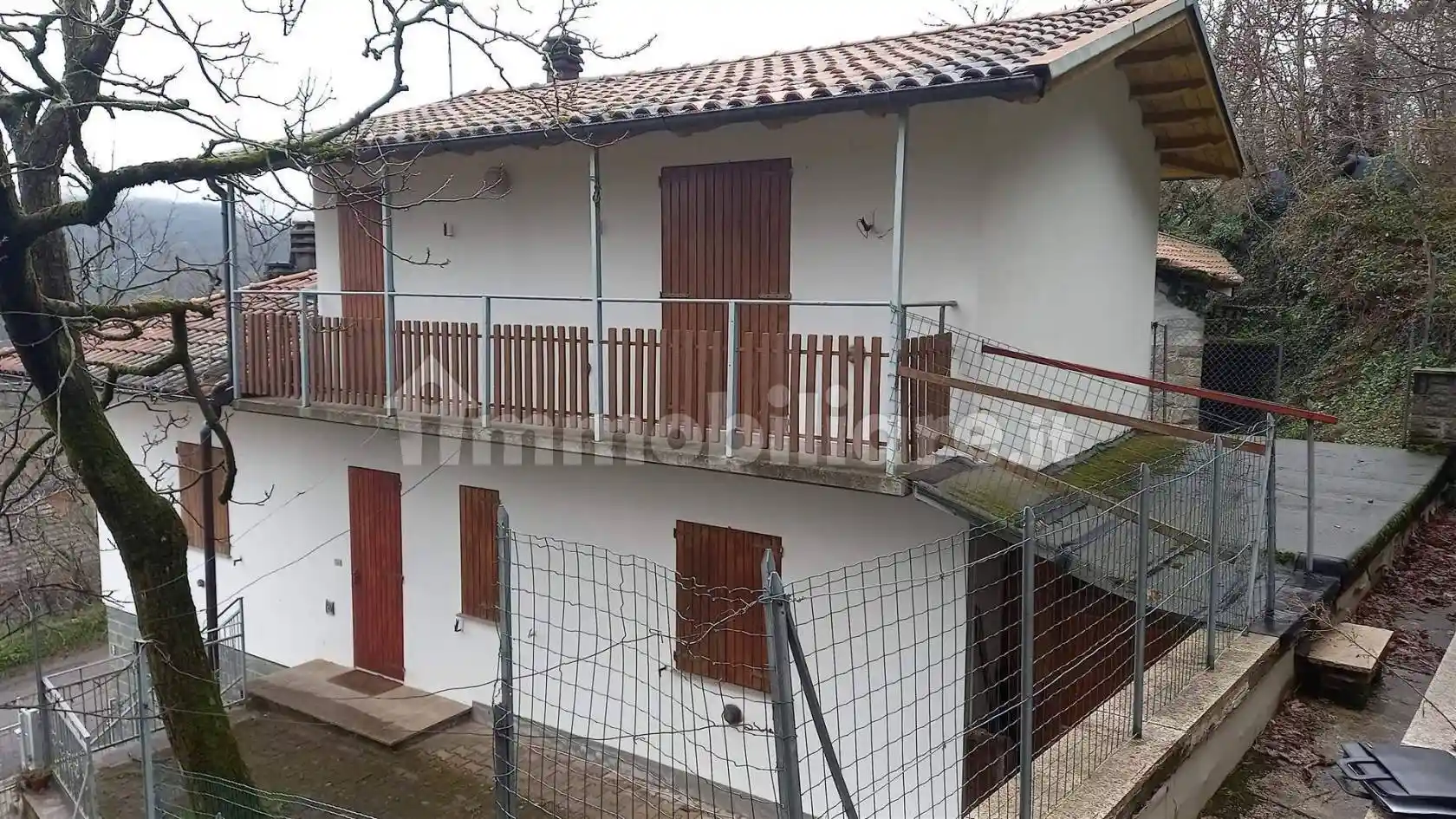 Casa indipendente in vendita a Ventasso