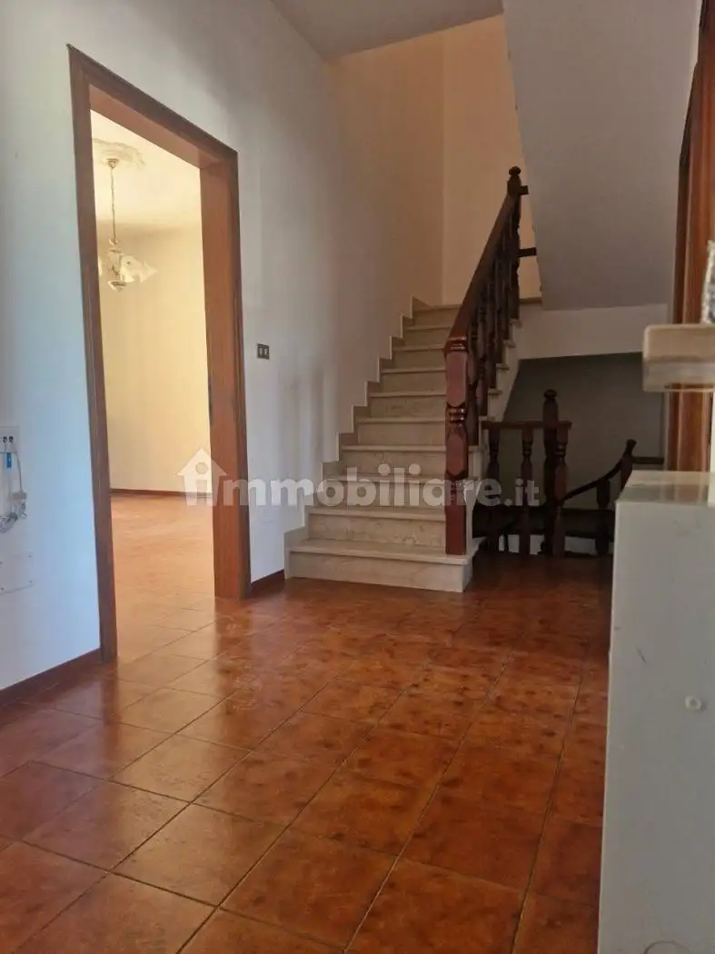 Villa a schiera 5 locali, buono stato, Centro, Masi Torello - foto 3