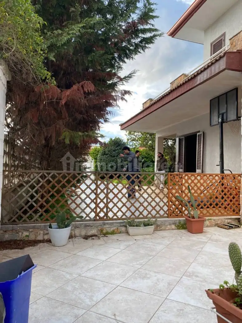 Villa in affitto a Leporano