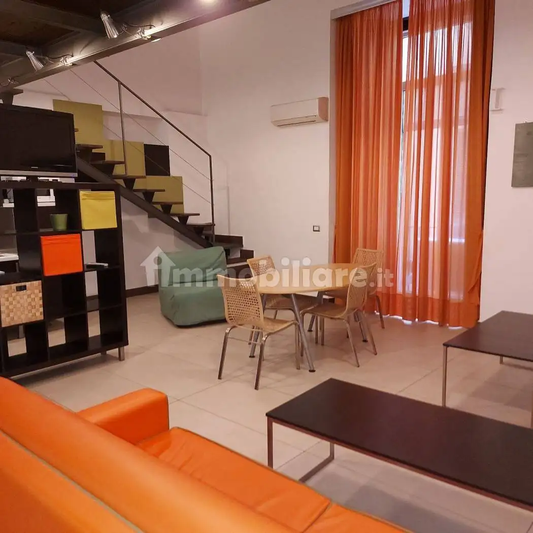 Appartamento in affitto a Napoli