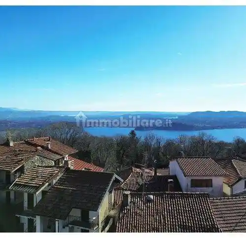 Appartamento in vendita a Lesa