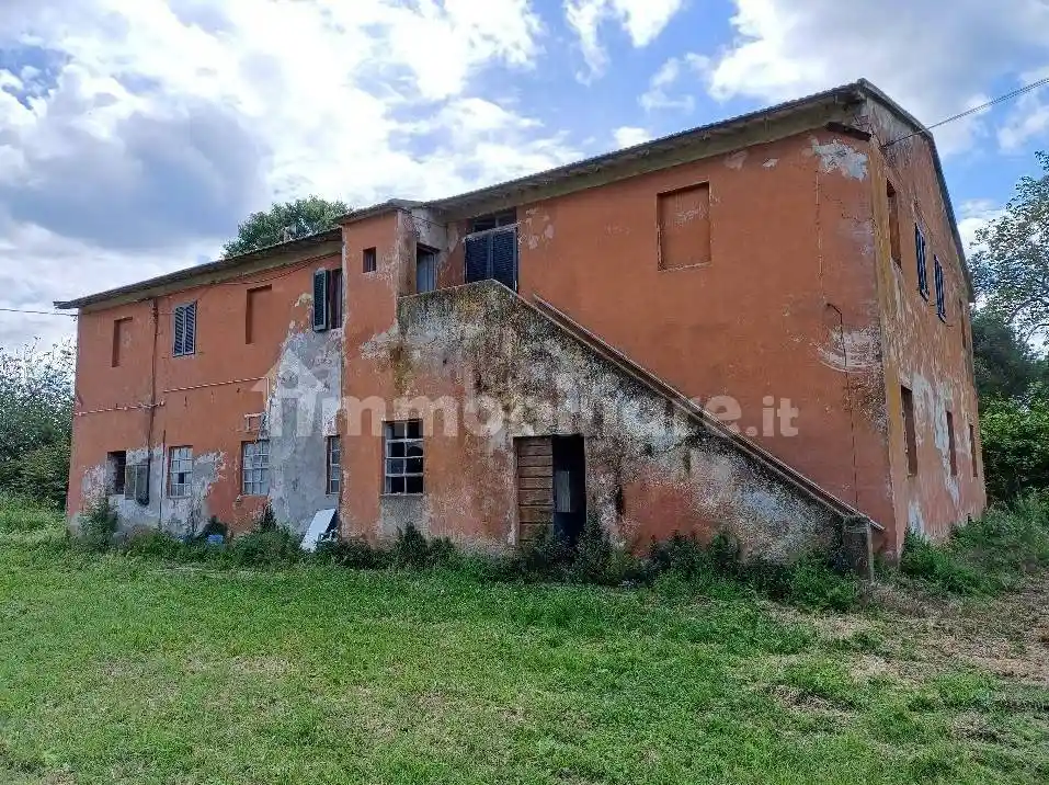 Rustico - Casale in vendita a Pisa
