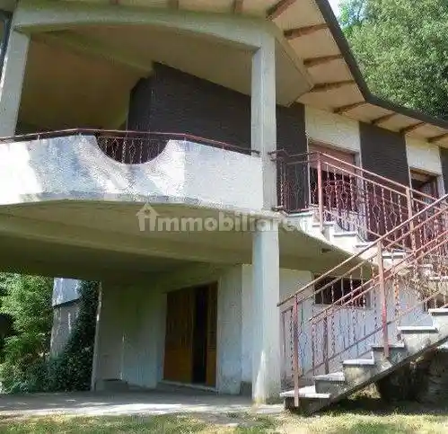 Villa in vendita a Carrara