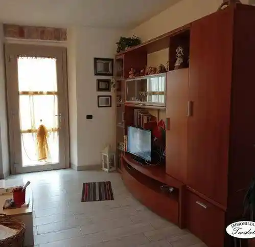 Casa indipendente in vendita a Sarzana