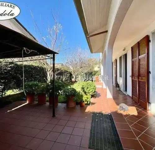 Villetta a schiera in vendita a Luni