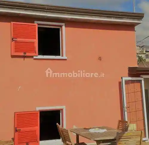 Villa in vendita a Carrara