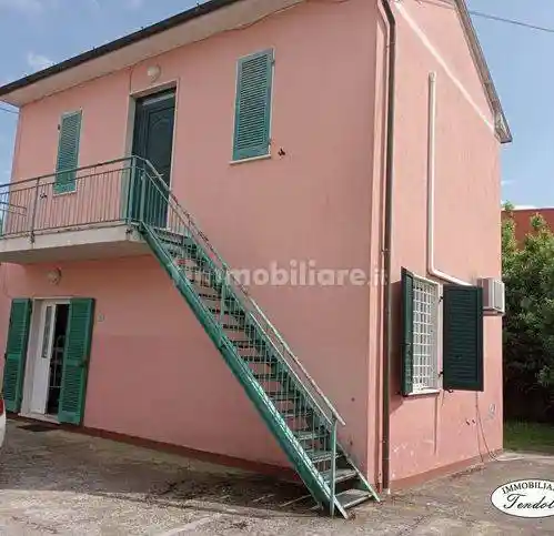 Villa in vendita a Castelnuovo Magra