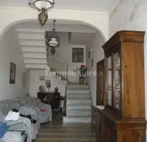 Villa in vendita a Carrara