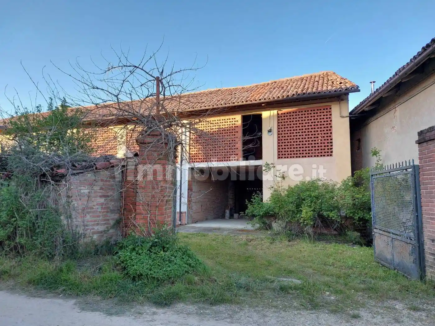 Rustico - Casale in vendita a Castell'Alfero