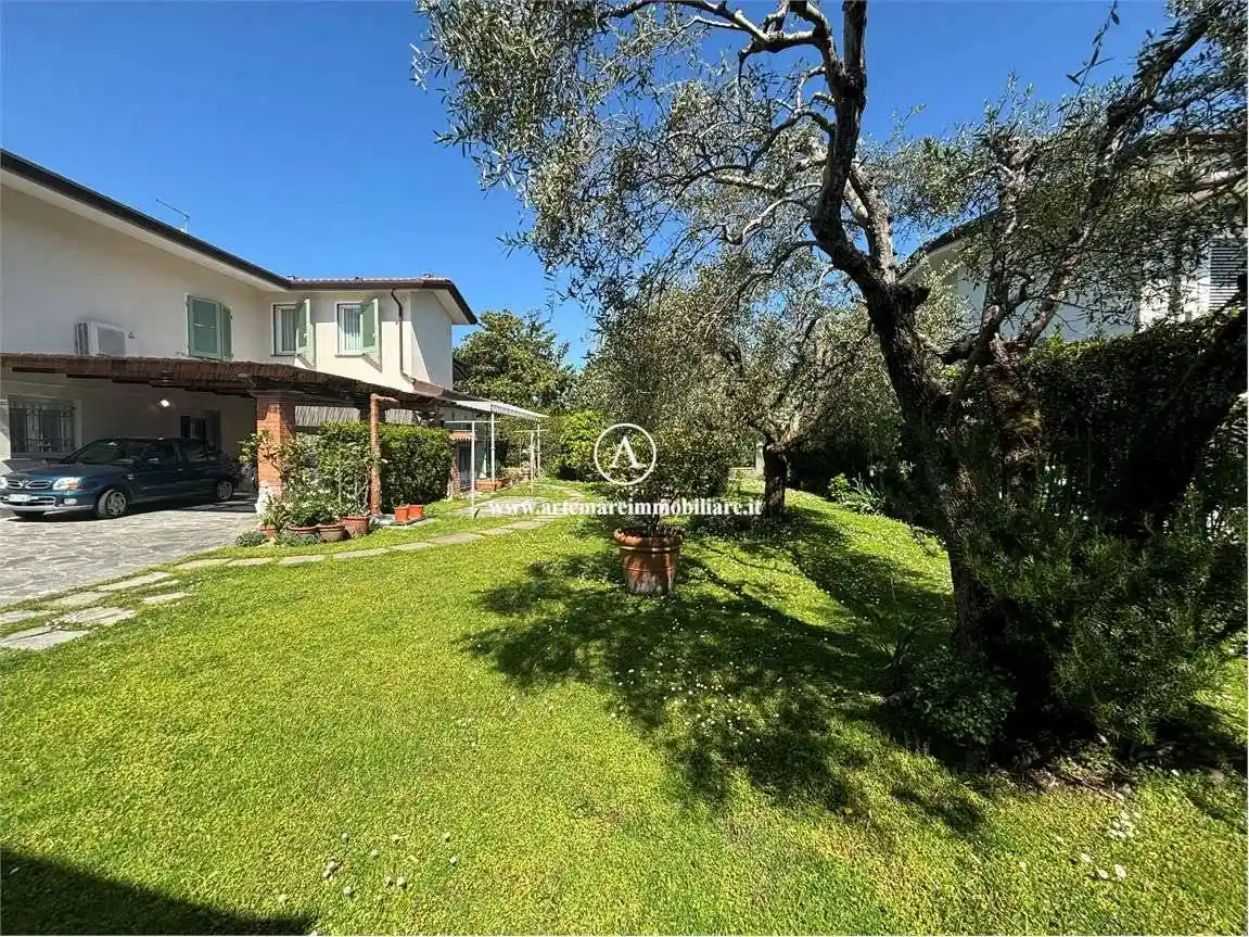 Villa in affitto a Forte dei Marmi