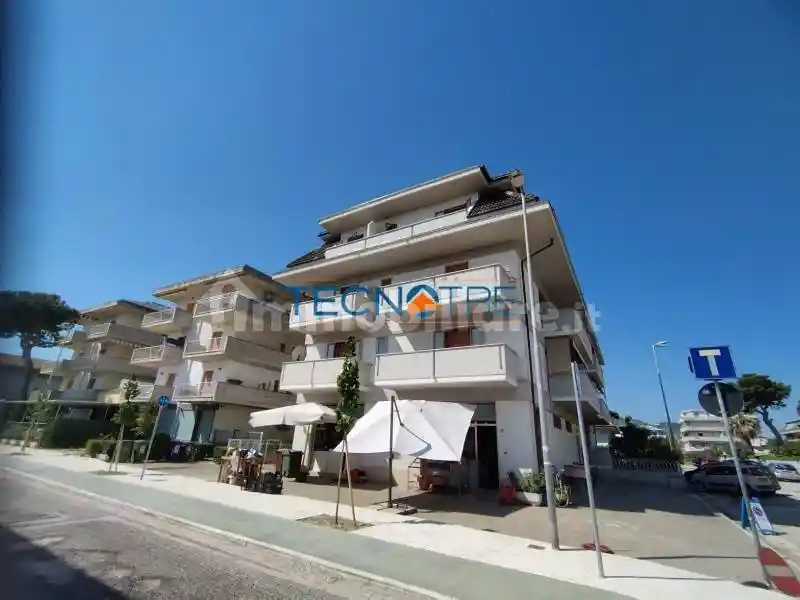 Trilocale via Giovanni da Verrazzano 3, Centro, Martinsicuro - foto 3