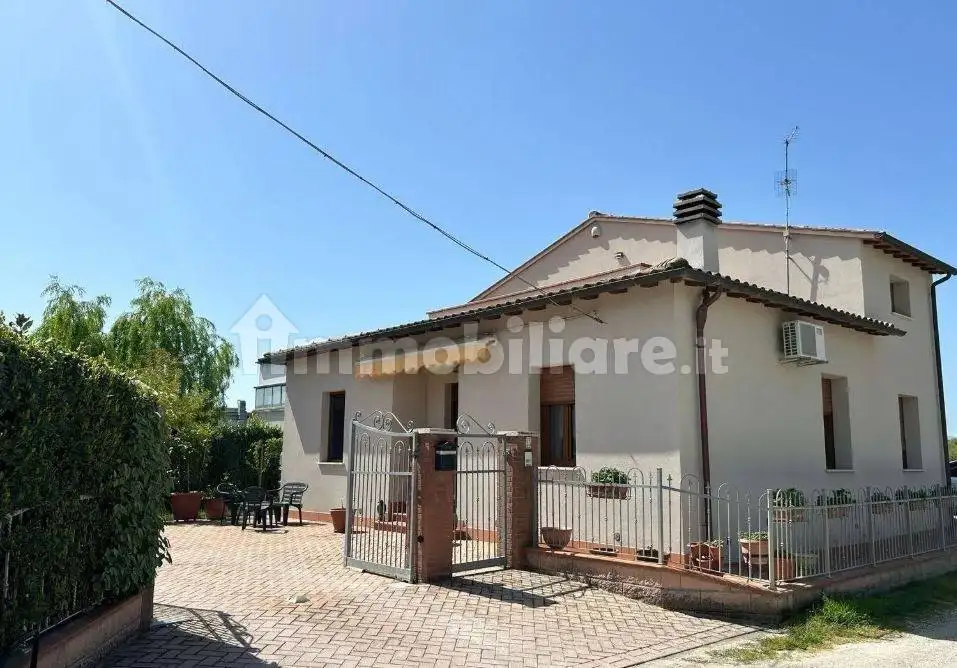 Villa in vendita a Castiglione del Lago