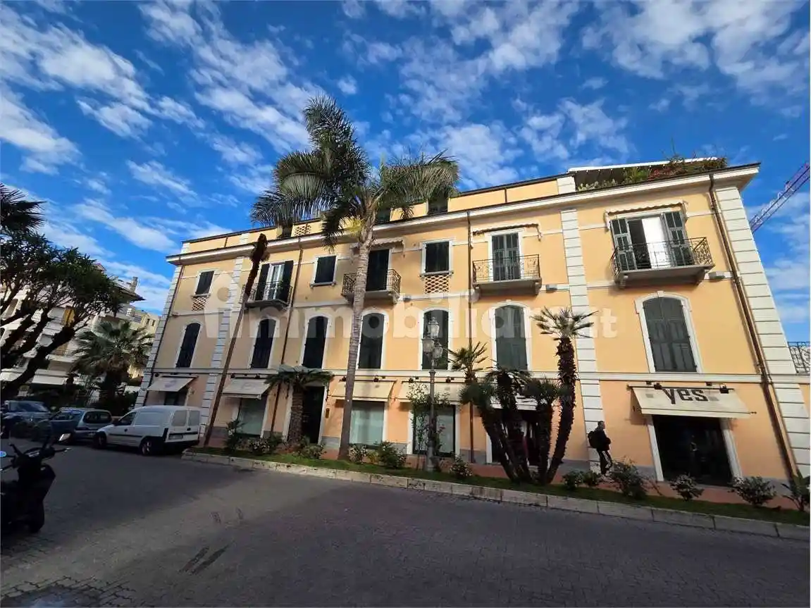 Appartamento in vendita a Bordighera