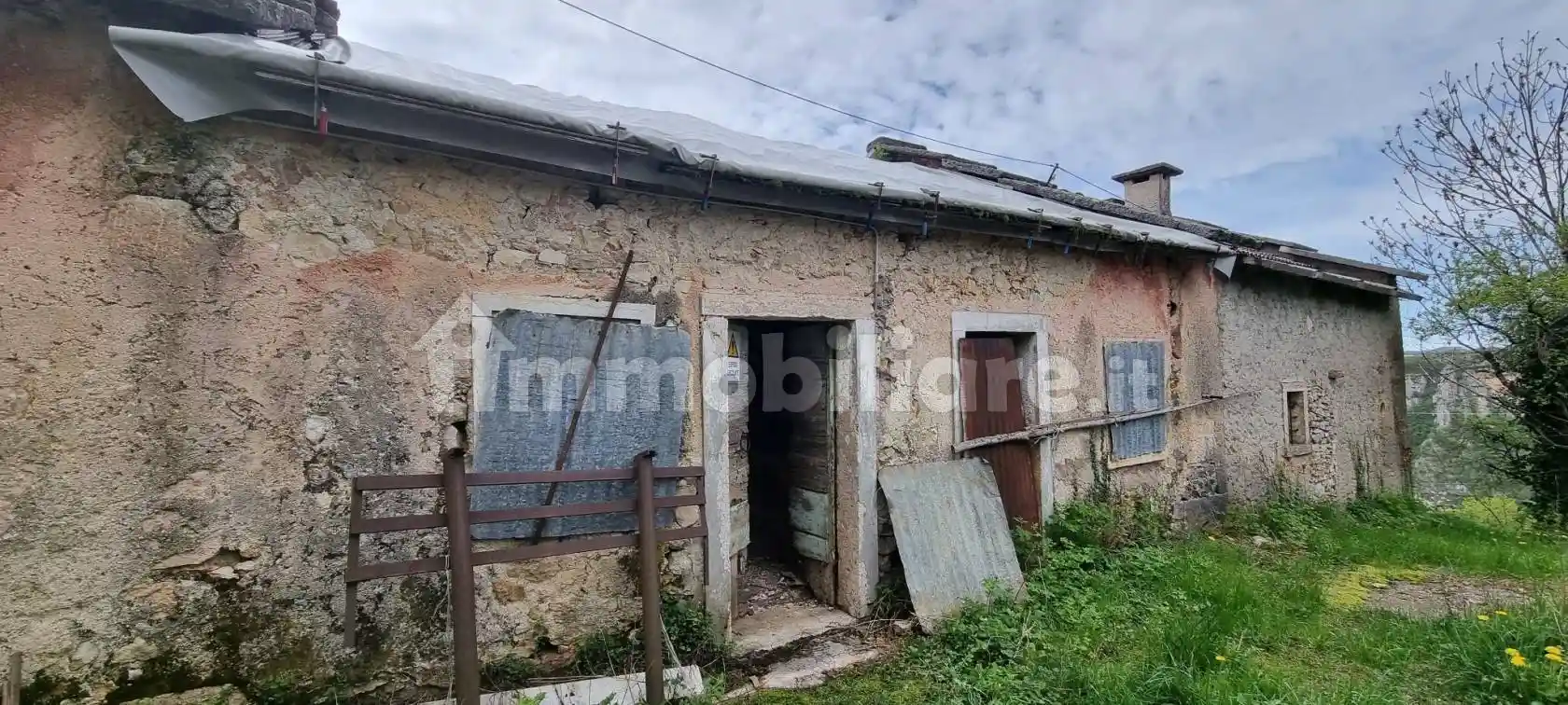 Rustico - Casale in vendita a Bosco Chiesanuova