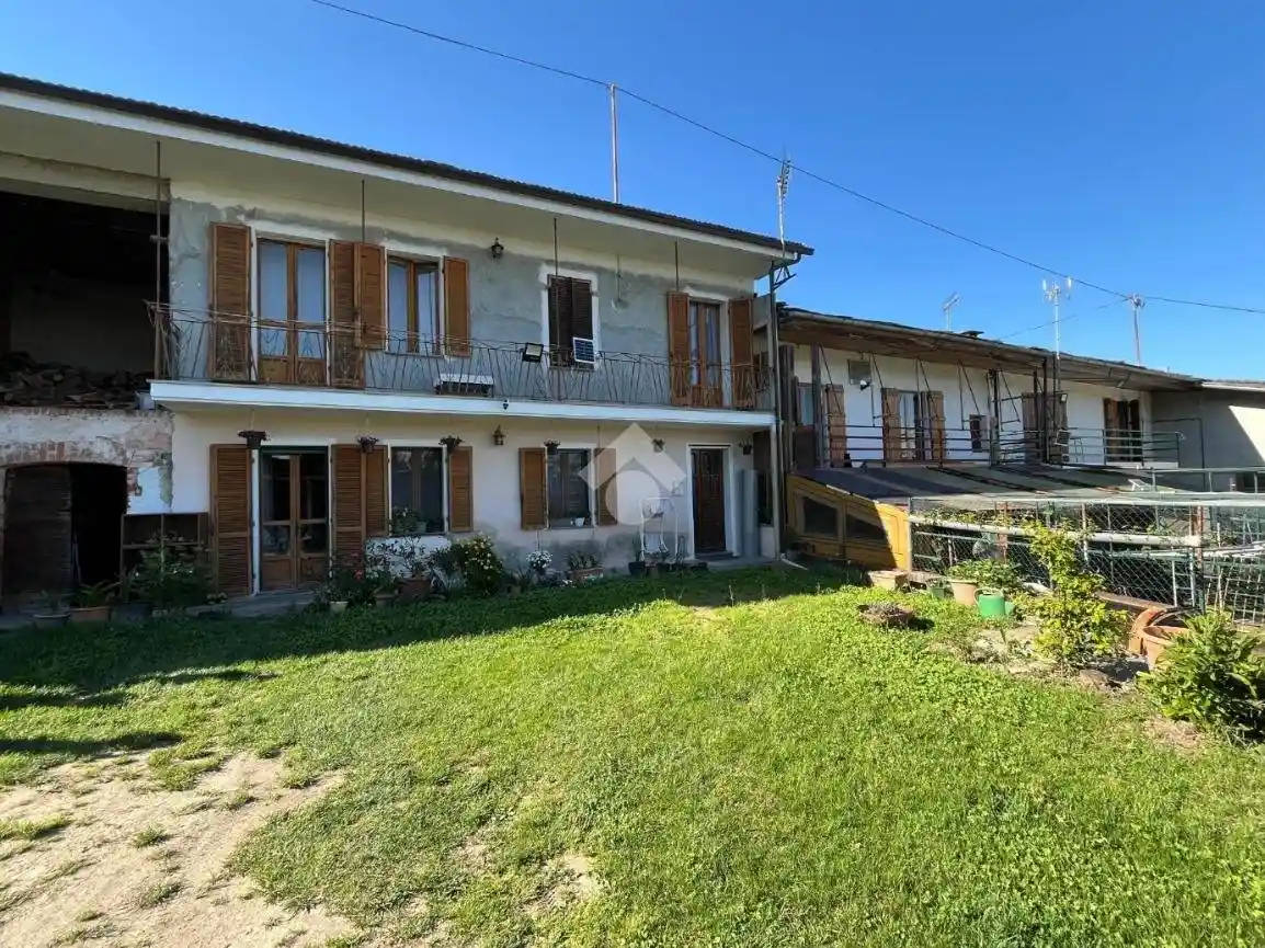 Terratetto plurifamiliare via Basse Senaude 12, Envie - foto 4