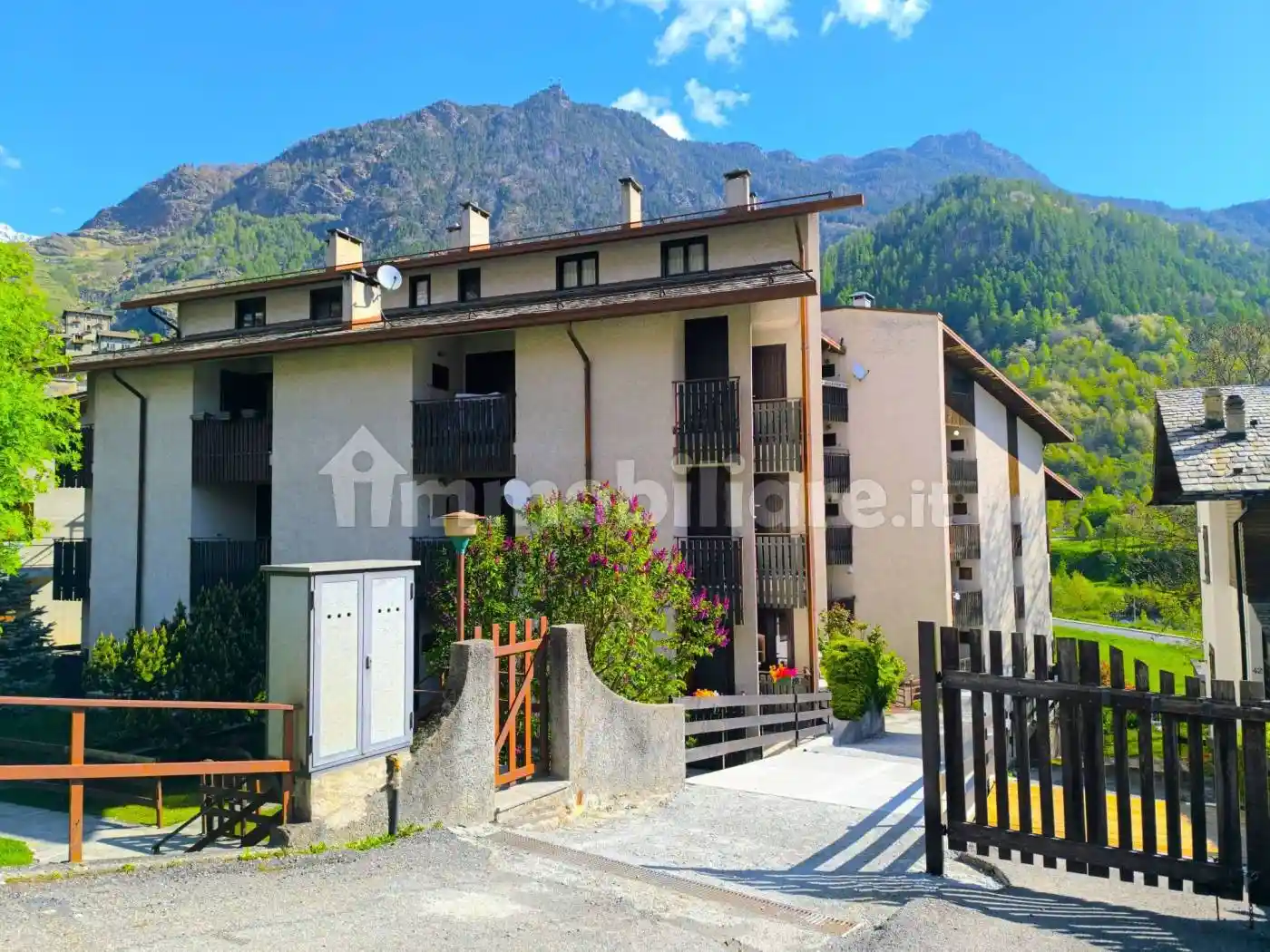 Appartamento in vendita a Chiesa in Valmalenco