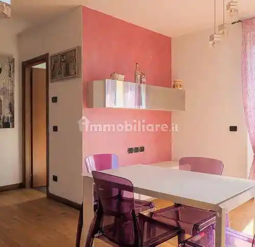 Appartamento in vendita a Follo
