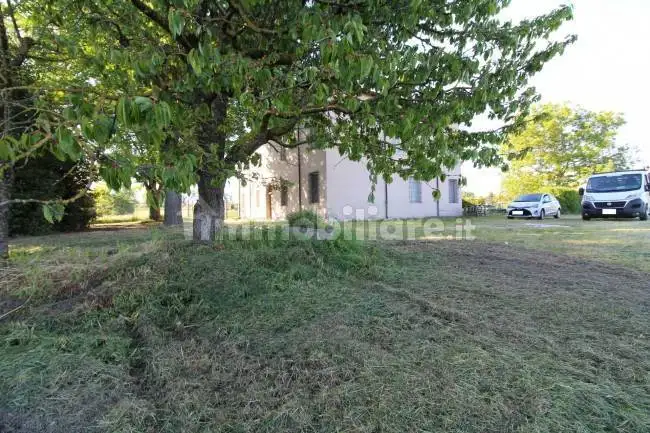 Rustico - Casale in vendita a Ravenna