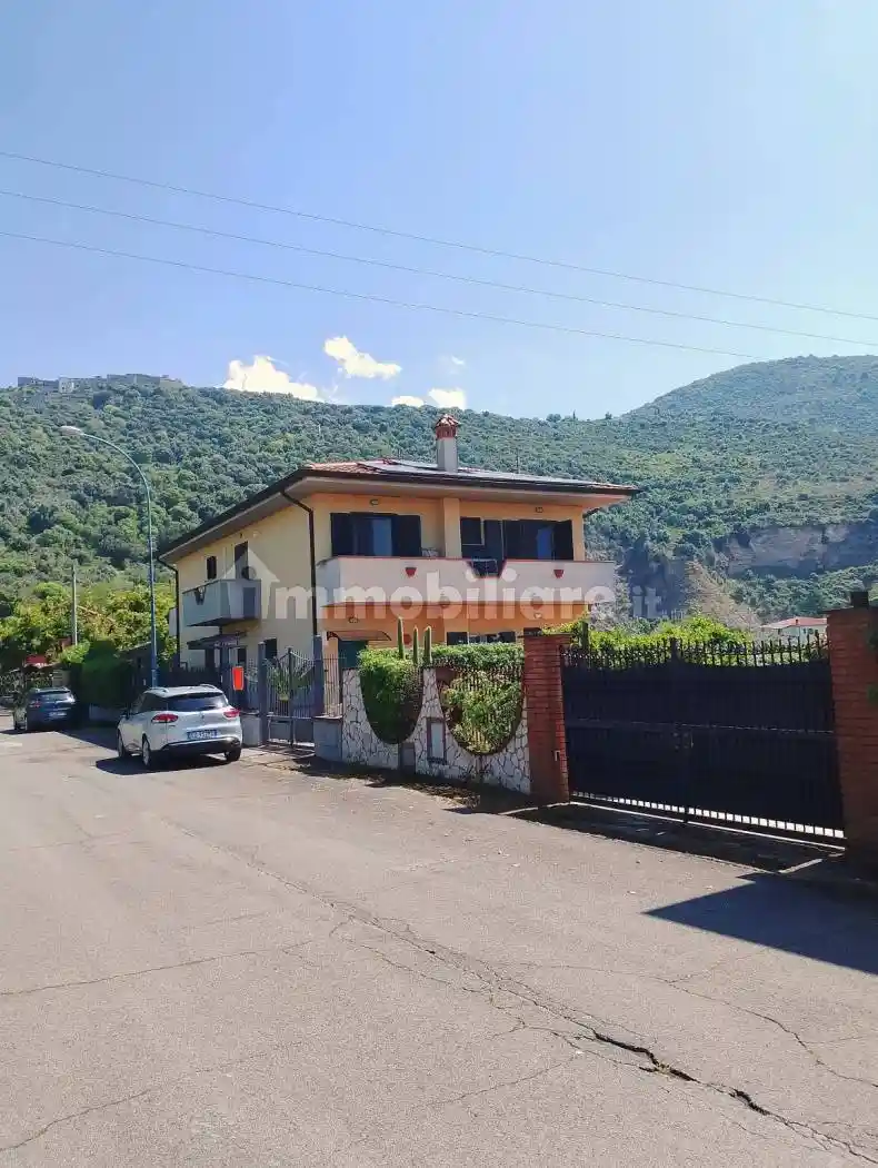 Villa in vendita a Sermoneta