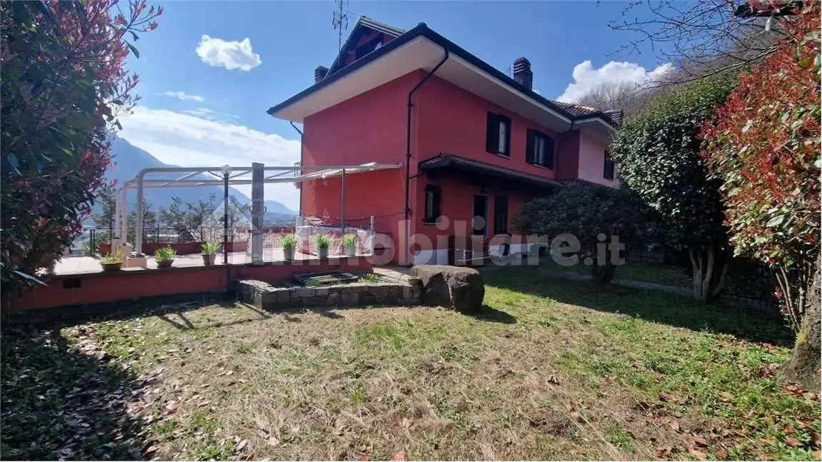 Villetta a schiera in vendita a Casale Corte Cerro