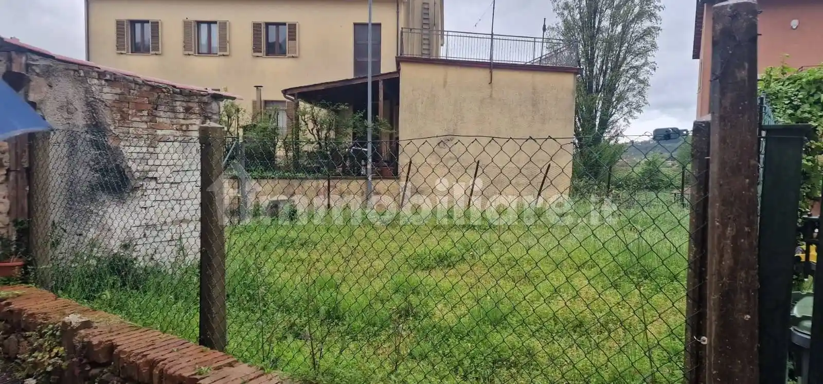 Terratetto unifamiliare 68 m², da ristrutturare, Vescia, Belfiore, Scanzano, Foligno - foto 2