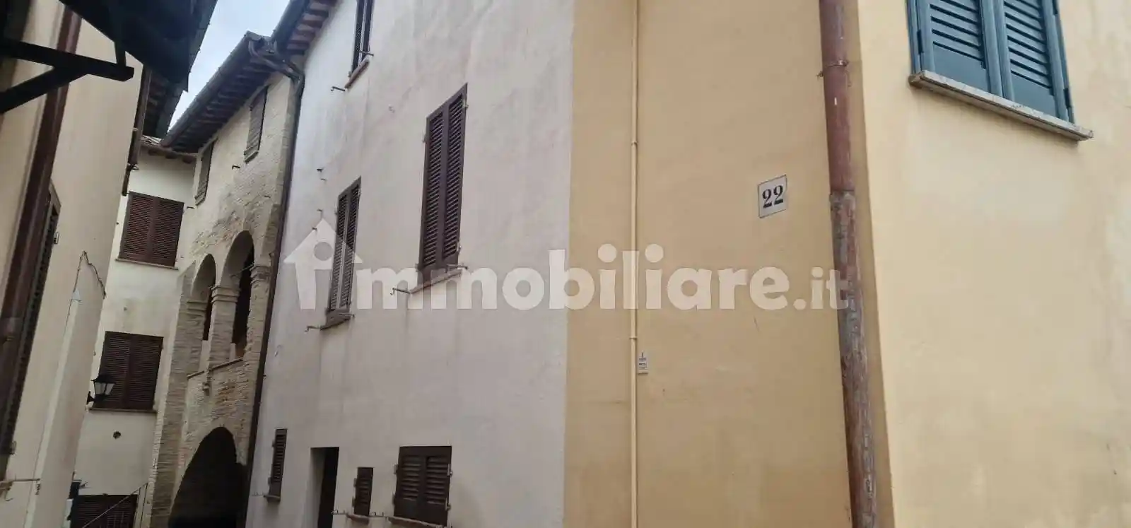 Terratetto unifamiliare 68 m², da ristrutturare, Vescia, Belfiore, Scanzano, Foligno - foto 3