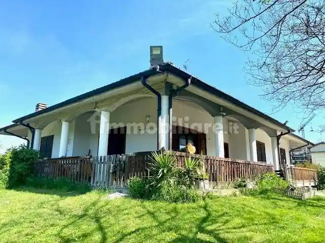 Villa in vendita a San Giuliano Milanese