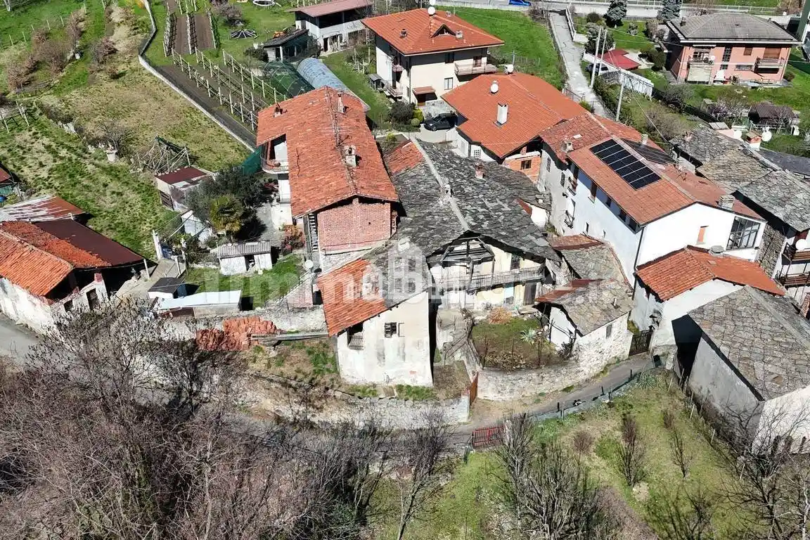 Casa indipendente in vendita a Cuorgnè