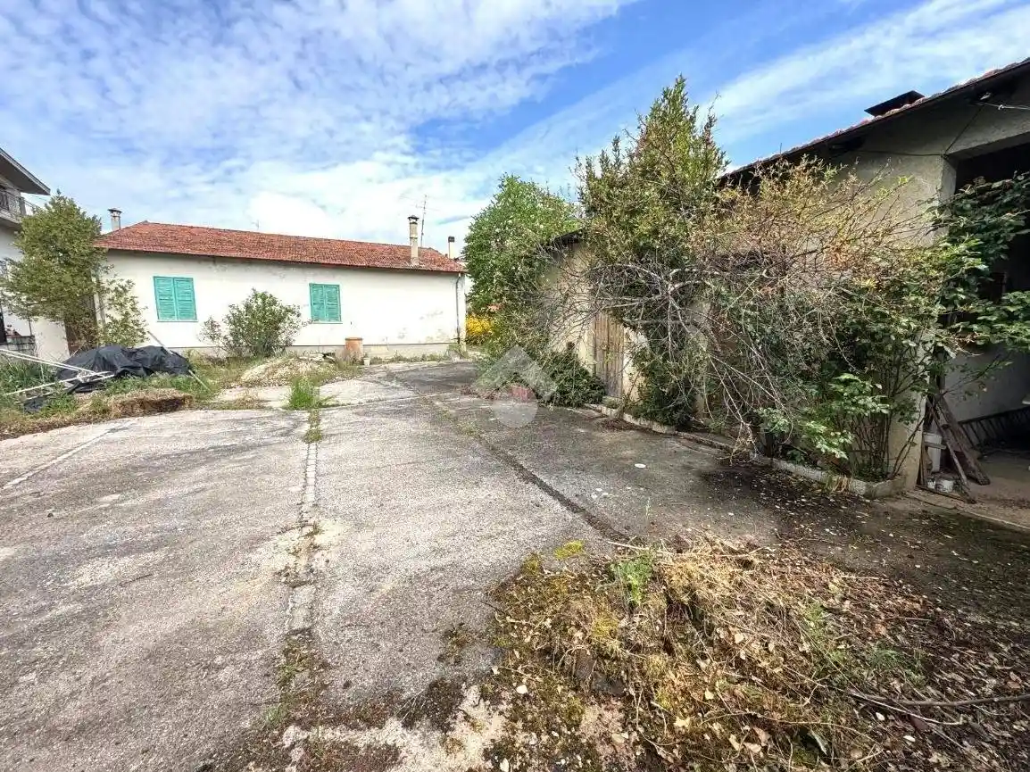 Terratetto unifamiliare via elisabetta camathias 14, Centro, Avezzano - foto 2