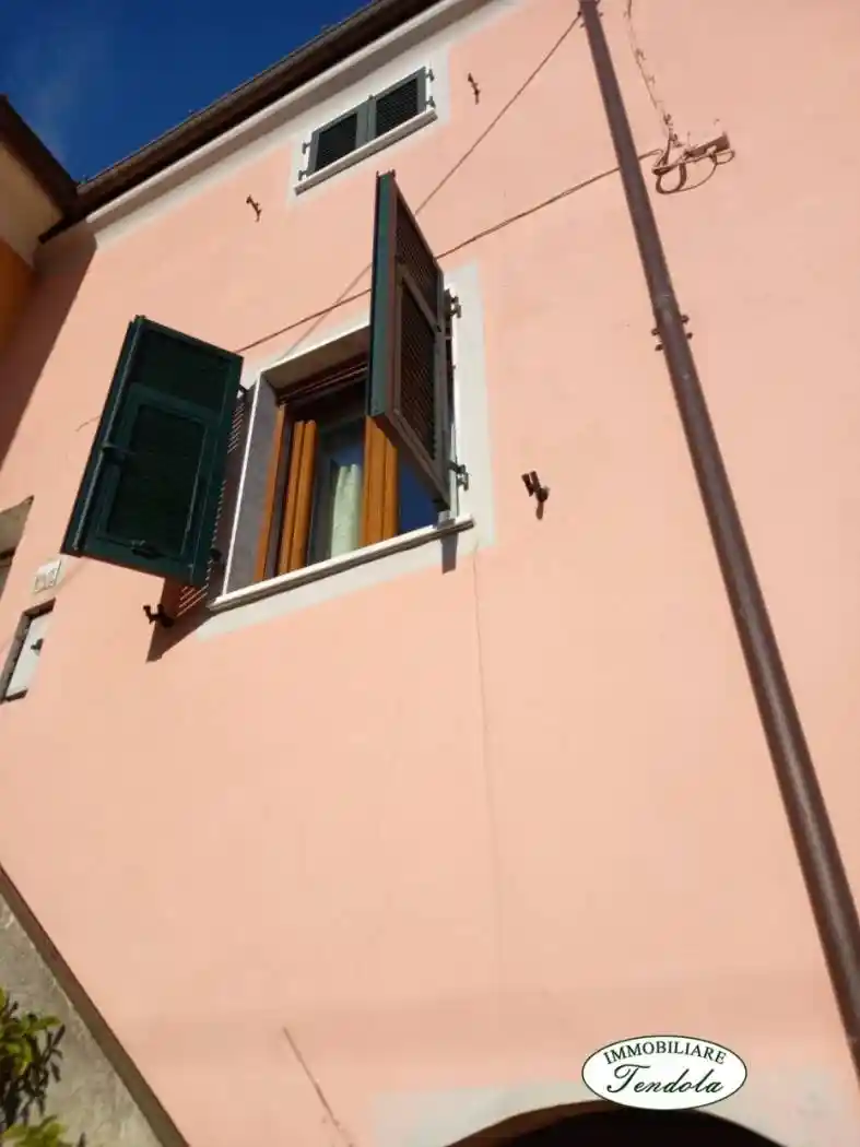 Casa indipendente in vendita a Santo Stefano di Magra