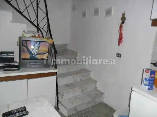 Casa indipendente in vendita a Luni