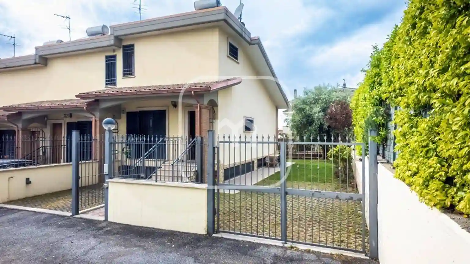 Villetta a schiera - foto 2