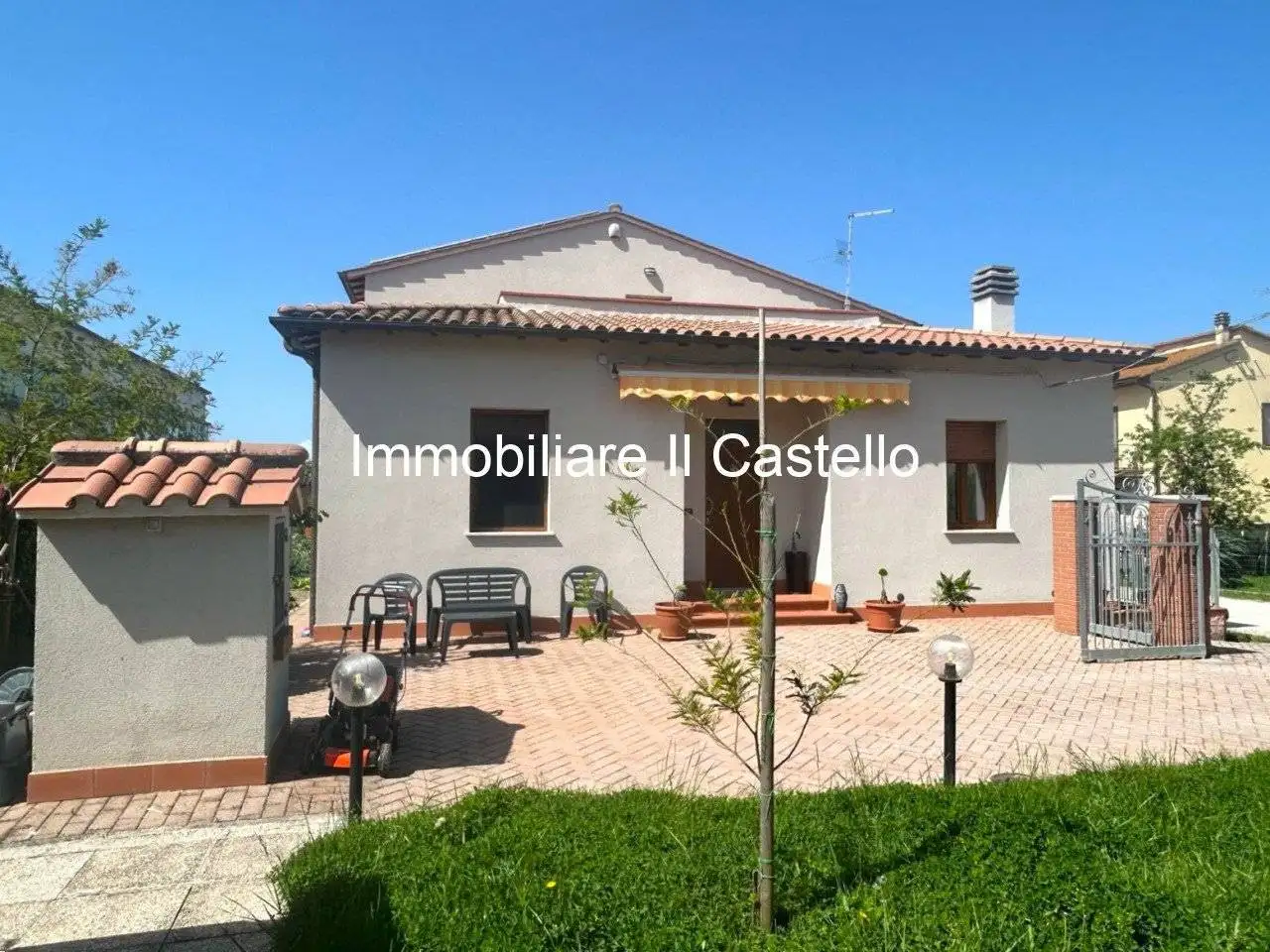 Casa indipendente in vendita a Castiglione del Lago