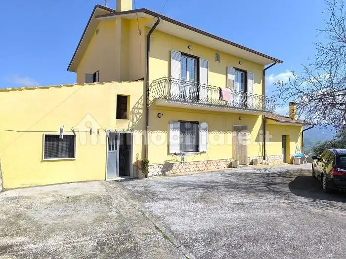 Villa in vendita a Frigento