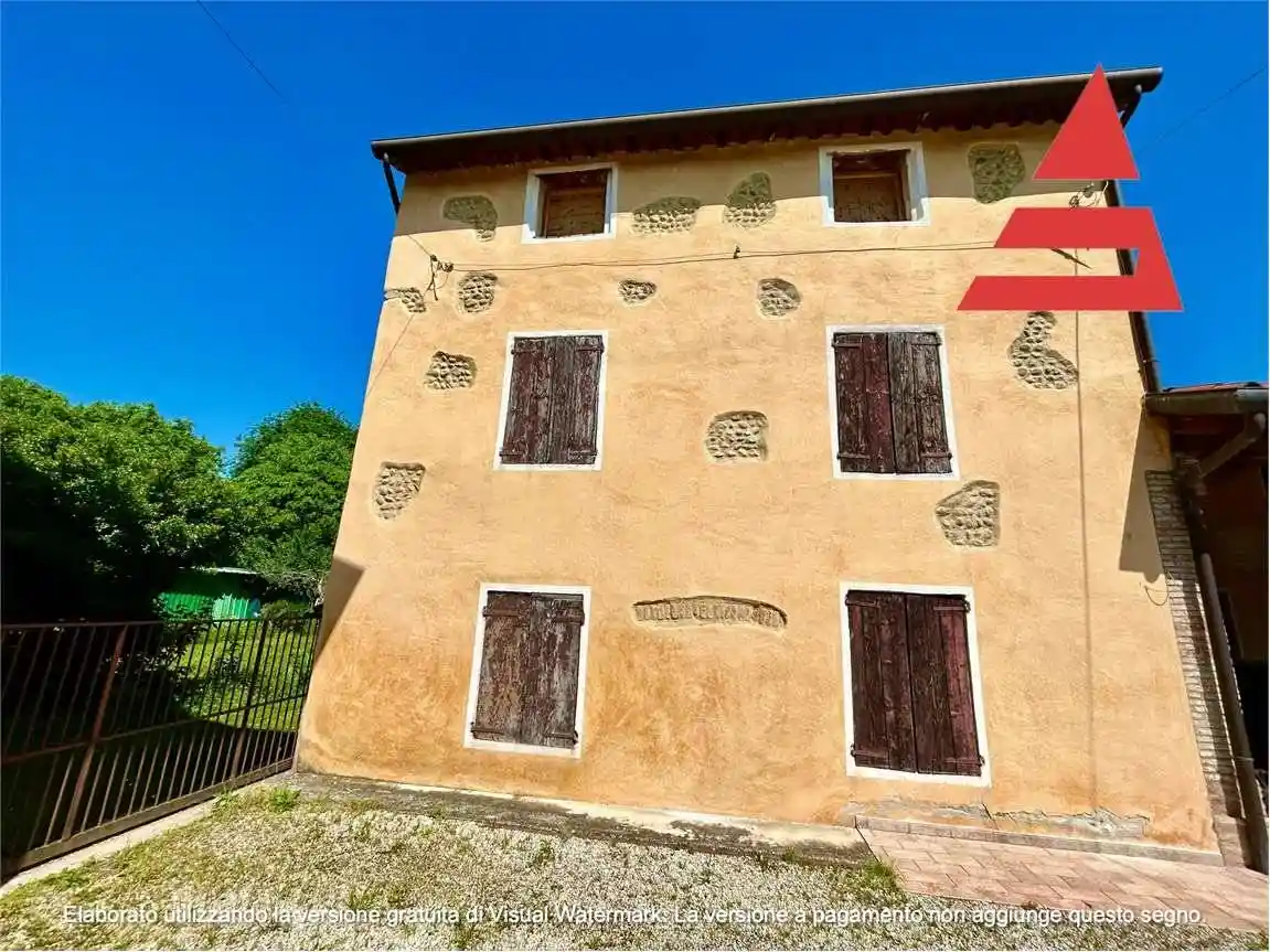 Casa indipendente in vendita a Rosà