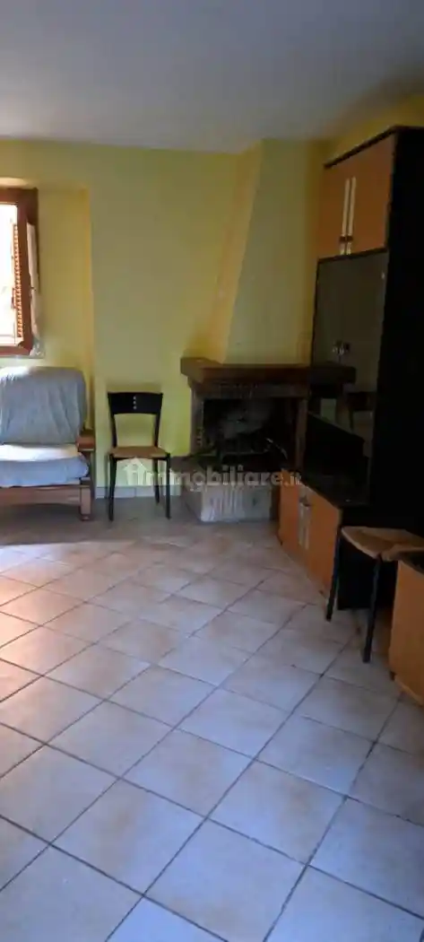 Terratetto unifamiliare 75 m², buono stato, Carpello, Scopoli, Casenove, Verchiano, Foligno - foto 2