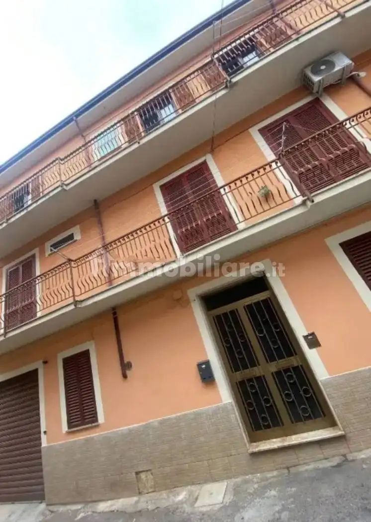 Palazzo - Edificio in vendita a Castrovillari