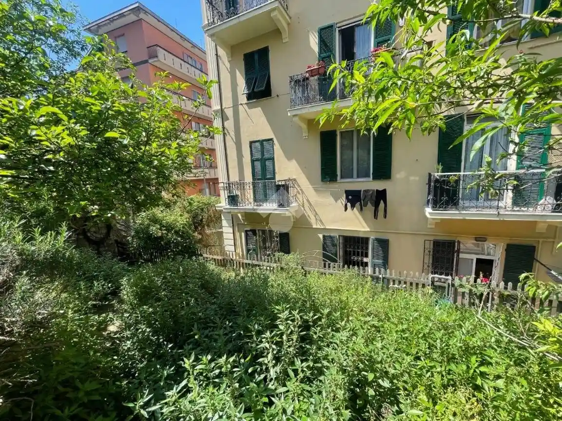 Appartamento in vendita a Genova