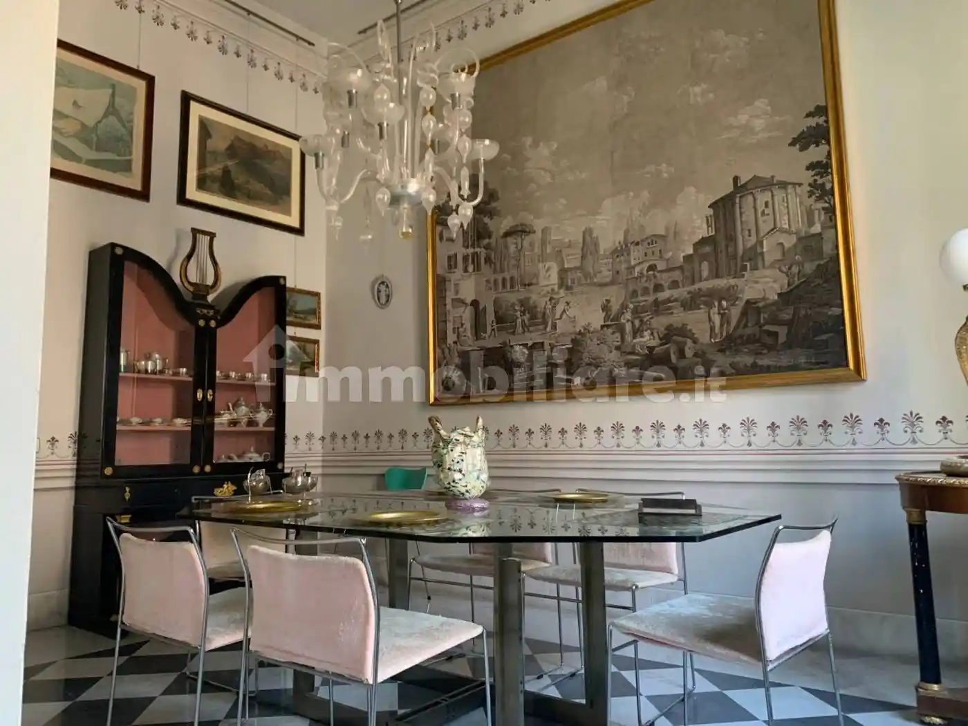 Appartamento in vendita a Livorno