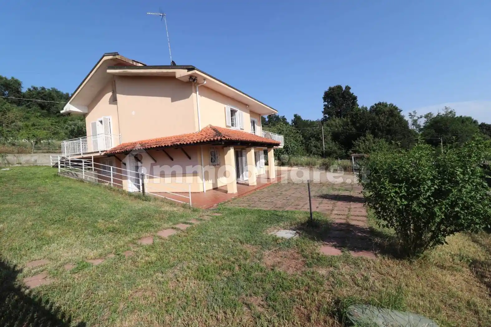 Villa in vendita a Bra