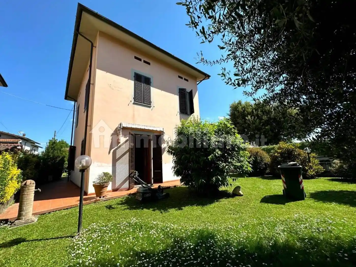 Villa in vendita a Lucca