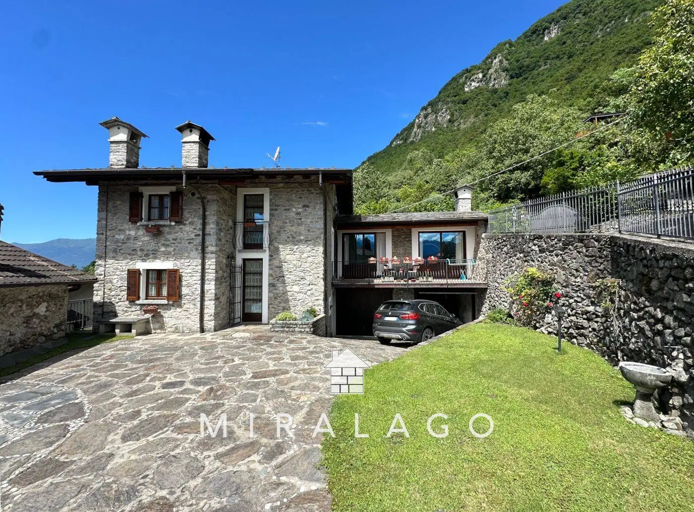 Villa in vendita a Dubino