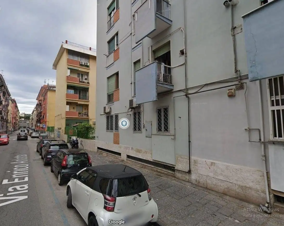 Appartamento in vendita a Napoli