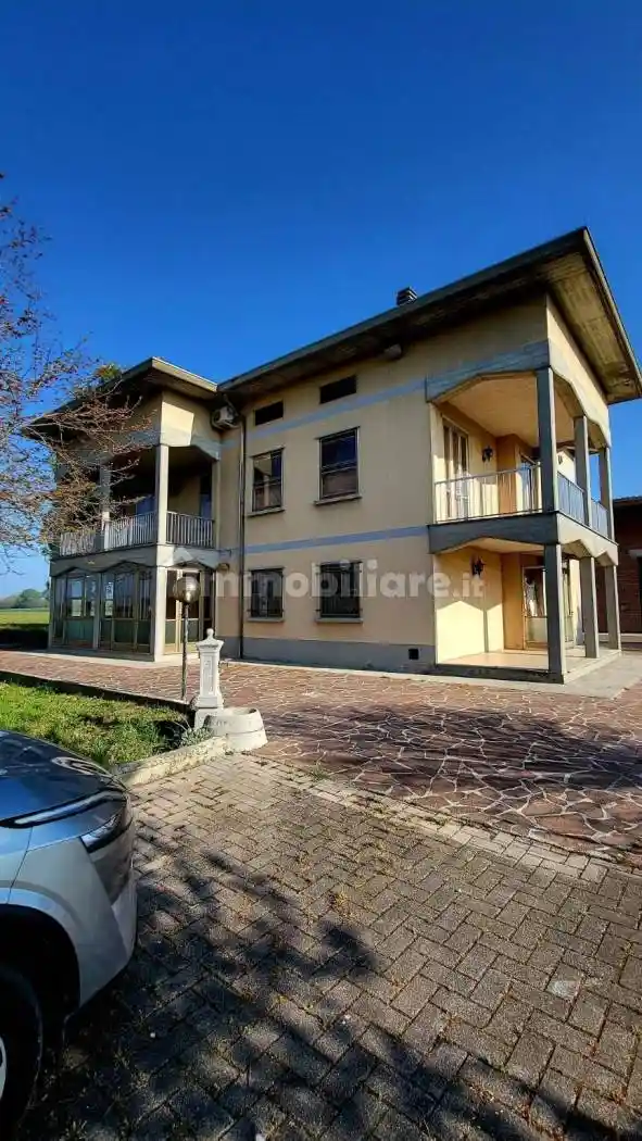 Villa in vendita a San Secondo Parmense
