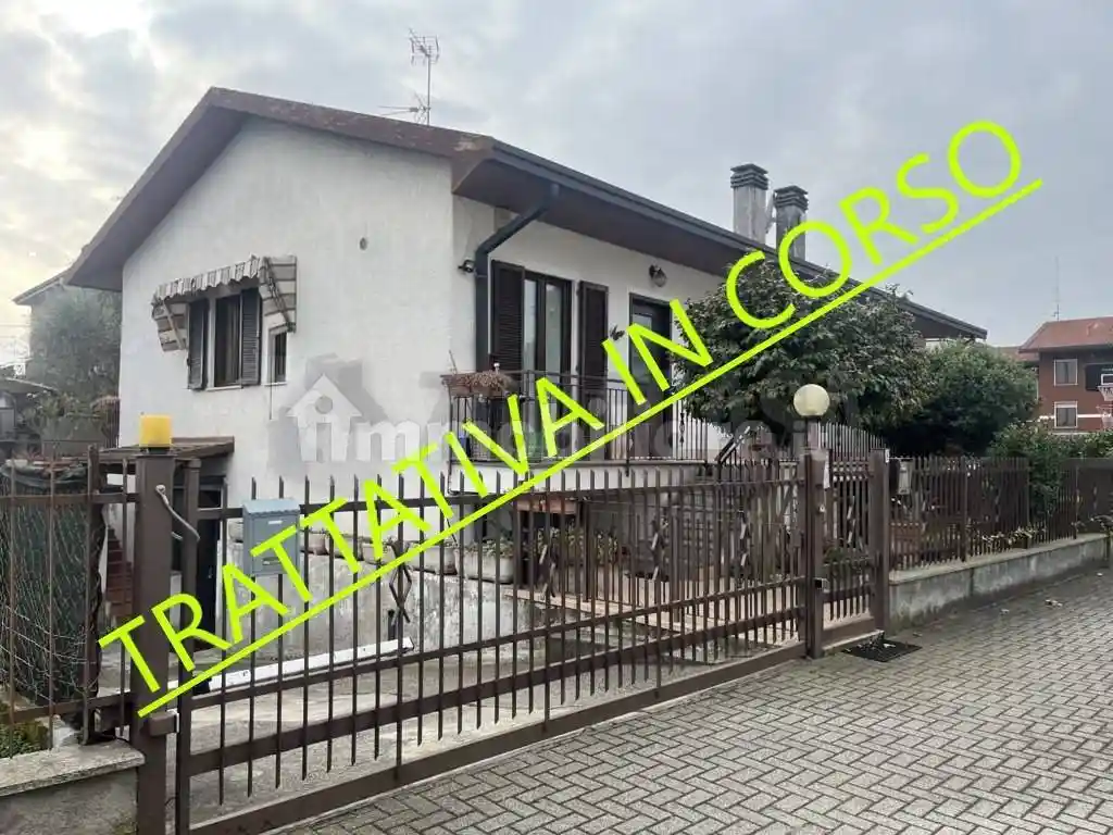Villa in vendita a Gallarate