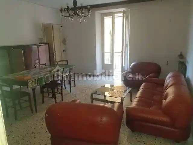 Palazzo - Edificio in vendita a Pianello Val Tidone