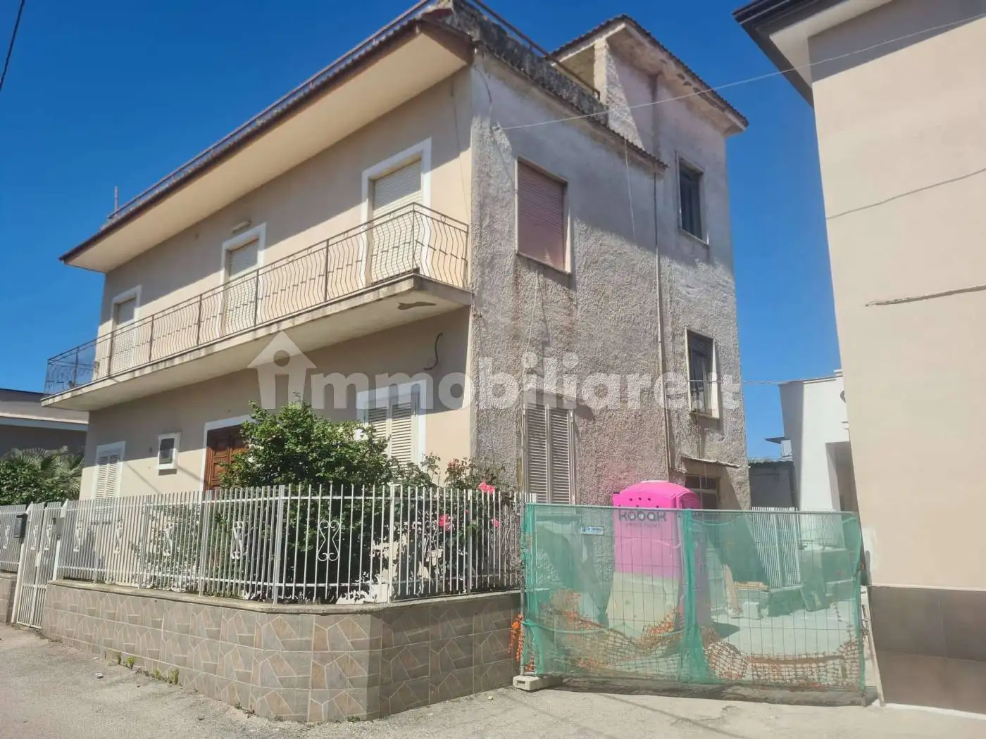 Palazzo - Edificio in vendita a Saviano