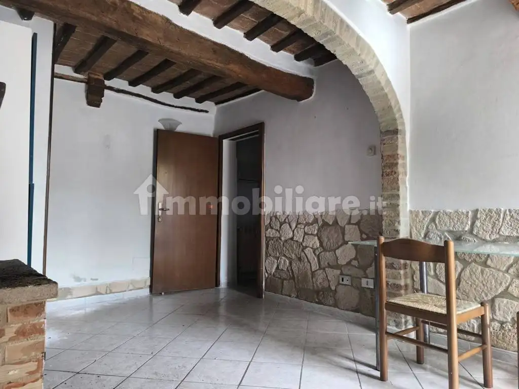 Appartamento in vendita a Montalcino