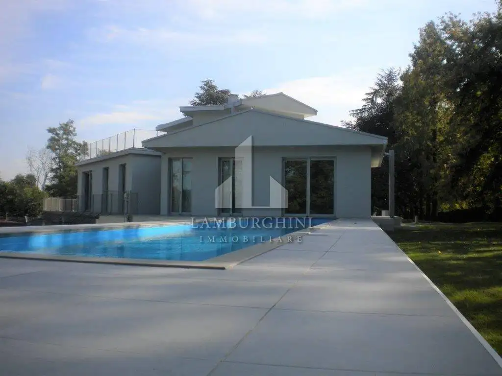 Villa in vendita a Ferrara